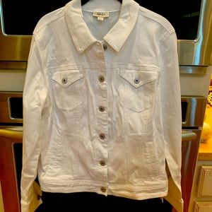 White denim jacket sz L